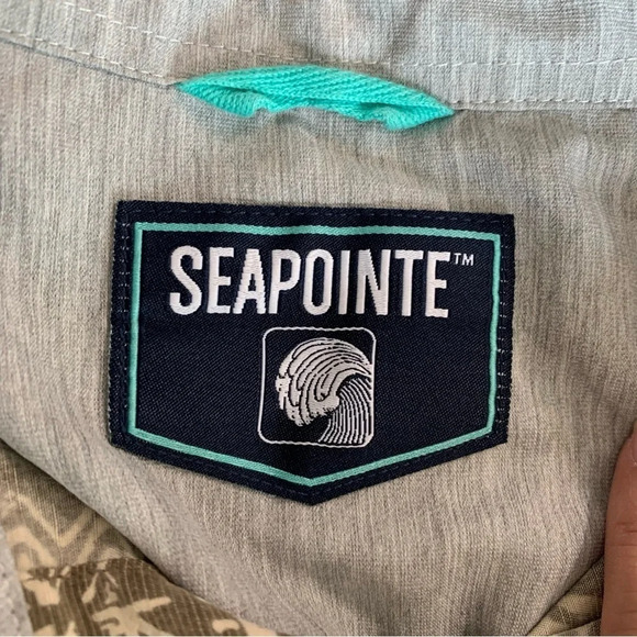 SEAPOINTE men's large button down Hawaiian shirt - Picture 3 of 7